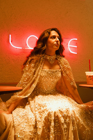 Yağmur Akşahin / Hale