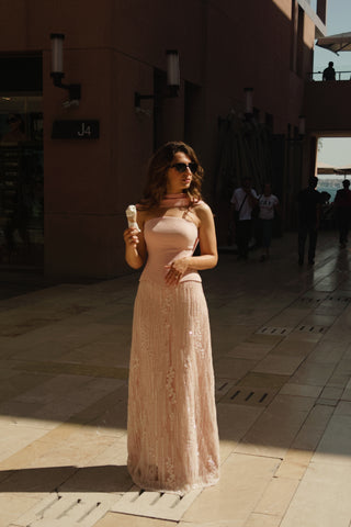 Yağmur Akşahin / Rose